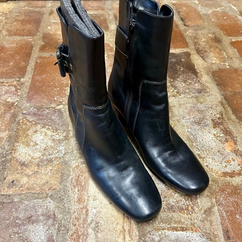 Women's ECCO Leather Buckle Zip Black Boots Mid Calf. SIZE US 8.5 EURO 39